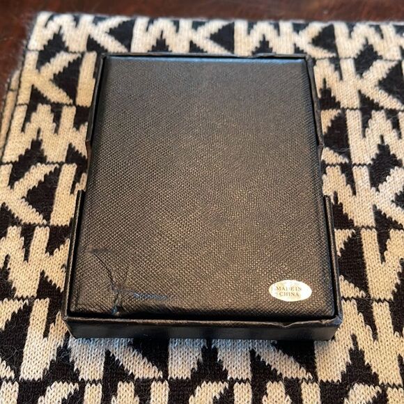 Color Street Circle of Excellence Bracelet. - Picture 7 of 10